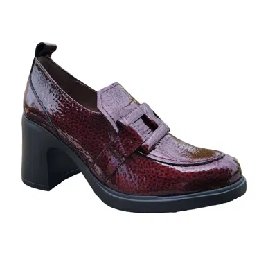 WONDERS WOMEN'S PATENT HEELED LOAFERS IN CARIBU VINO (WINE PATENT)