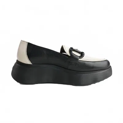 Wonders Women's Sylvie Loafers In Black/cream