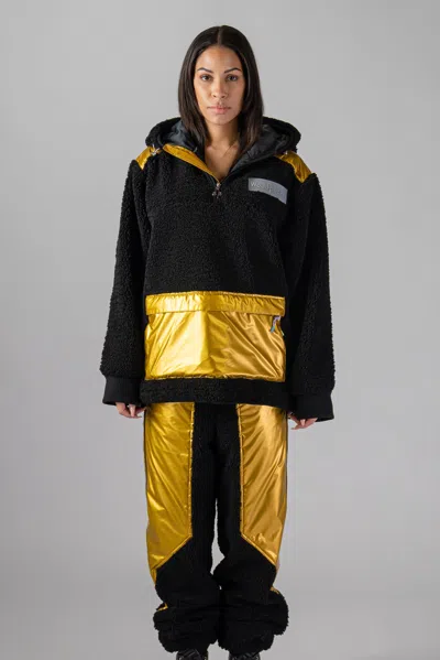 Woodpecker Unisex Teddy Fleece Hoodie In Black