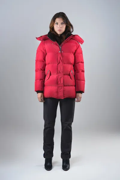 Woodpecker Women's Bumnester 3/4 Length Quilted Coat In Red