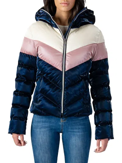 Woodpecker Women's Robin Hooded Puffer Jacket In Blue Rose