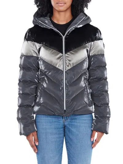 Woodpecker Women's Robin Hooded Puffer Jacket In Magnum