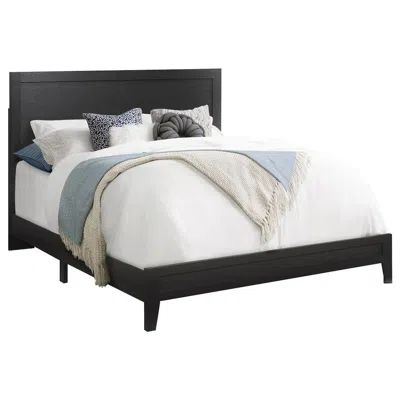 Woodpecker's Inc Fox Wood Panel Queen Platform Bed
