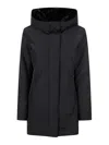 Woolrich Luxe Puffy Prescott Parka In Black