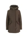 Woolrich Pinecone Hooded Logo Detail Cotton-blend Jacket In Brown