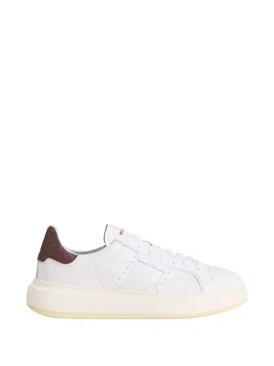 Woolrich Low Sneakers Round Toe Quilted Heel Tab In White