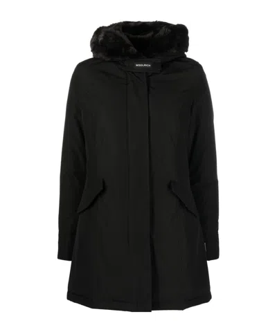 Woolrich Beaker Hooded Down Parka In Black