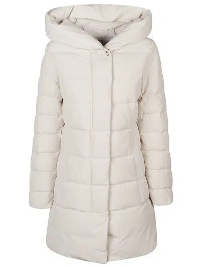 Woolrich Puffy Prescott Parka In White