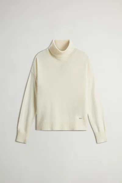 Woolrich Comfort Wool Cash Turtleneck In Milky Cream