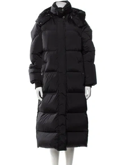 Pre-owned Woolrich Down Coat In Black