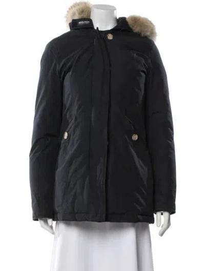 Pre-owned Woolrich Down Coat In Blue