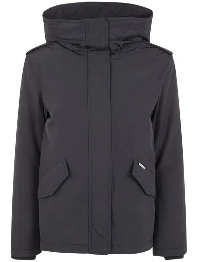 Woolrich Short Parka In Black