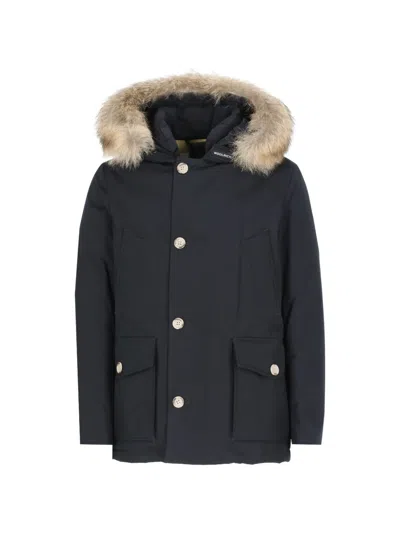 Woolrich Logo Parker Down Jacket In Black