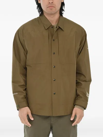 Woolrich Gore-tex Logo-print Jacket In Brown