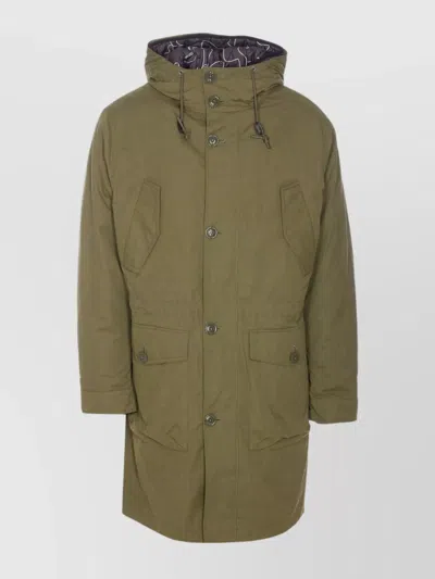 WOOLRICH GREENSTONE PARKA HOOD DETAIL