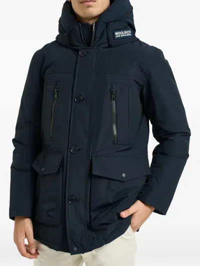 Woolrich Hooded Logo-patch Coat In Blue
