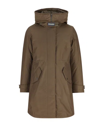 Woolrich Hooded Quilted Parka Coat In Green