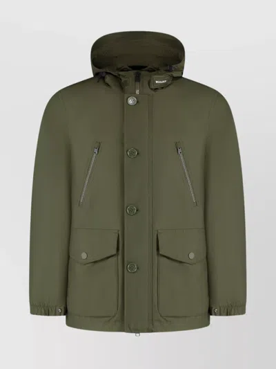 WOOLRICH LIGHTWEIGHT RAMAR PARKA WITH HOOD AND ADJUSTABLE DRAWSTRING