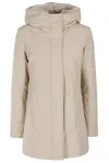 Woolrich Logo-patch Zip-up Padded Coat In Oxt Oxford Tan