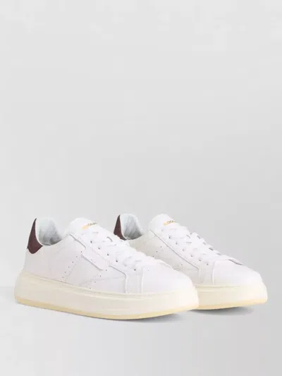 Woolrich Low Sneakers Round Toe Quilted Heel Tab In White
