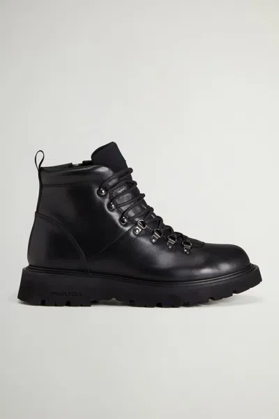Woolrich Man's Color Black Size 46