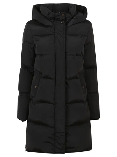 WOOLRICH PADDED HOODED MID-LENGTH JACKET WITH STRUCTURED SILHOUETTE