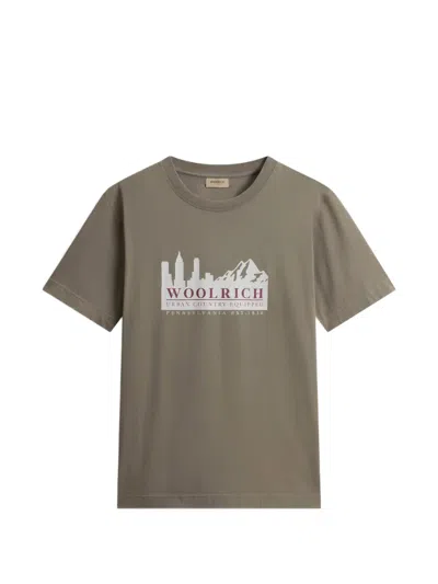 Woolrich Printed Logo T-shirt In Brown