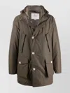 WOOLRICH PROTECTIVE HOODED PARKA WITH MULTIPLE POCKETS