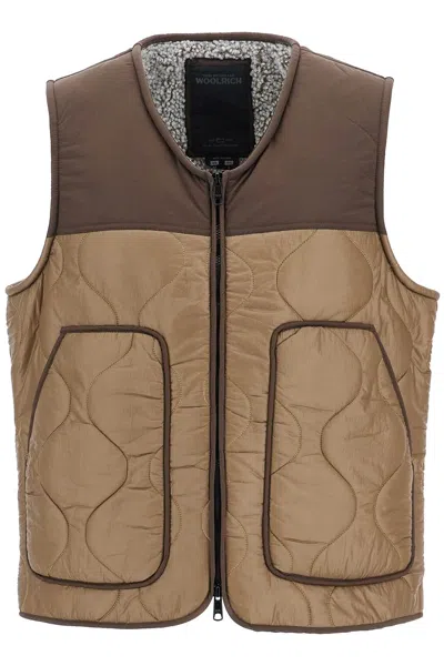 Woolrich Sleeveless Quilted Two-tone Jacket In Brown