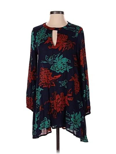 Pre-owned World Market Casual Dress In Blue