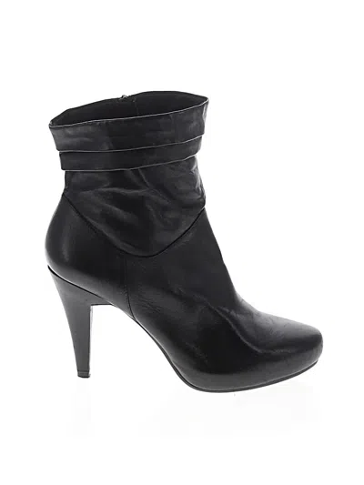 Pre-owned Worthington Ankle Boots In Black