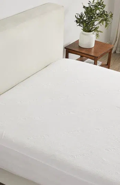 Woven & Weft Mattress Protector