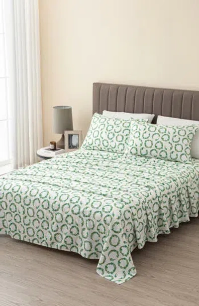 Woven & Weft Turkish Cotton Flannel Christmas Sheet Set In Green