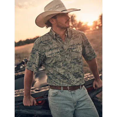 Wrangler All Terrain Gear Men's Print Performance Shirt In Olivine In Green