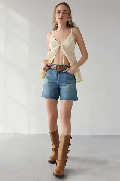 Wrangler High-rise Relaxed Denim Short In Sierra, Women's At Urban Outfitters