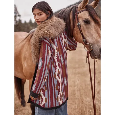 Wrangler Lainey Wilson X  Faux Fur Collar Sweater In Exploded Print In Neutral