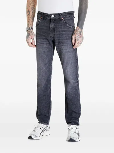 Wrangler Logo-patch Straight-leg Jeans In Grey