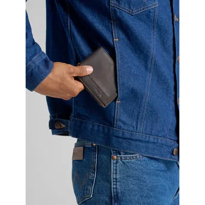 Wrangler Men's Embossed Passcase Bifold Wallet In Brown