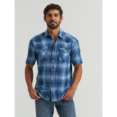 Wrangler Men's Plaid Short Sleeve Snap Shirt In True Navy In Blue