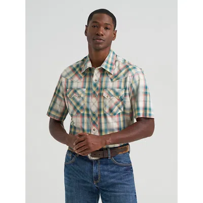 Wrangler Men's  Retro® Short Sleeve Sawtooth Pocket Western Snap Shirt In Grass In Multi
