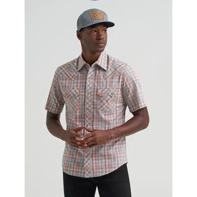 Wrangler Men's  Retro® Short Sleeve Sawtooth Pocket Western Snap Shirt In Gray Lights