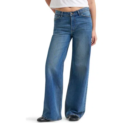 Wrangler Western High Waist Wide Leg Jeans In Blue