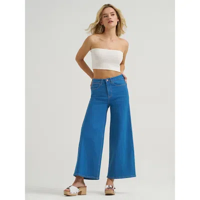 Wrangler Women's Cropped Wide Leg Jean In Vintage Mid Wash In Blue