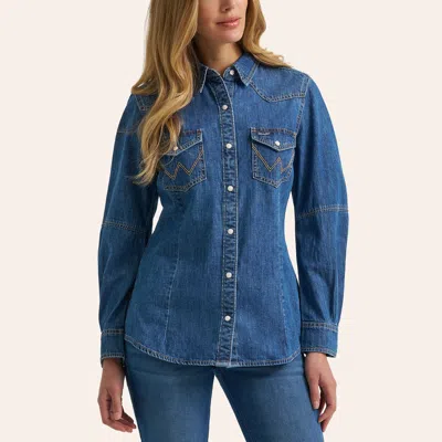 Wrangler Women's Medium Wash Denim Long Barrel Sleeve Pearl Snap Western Shirt In Prewash Indigo