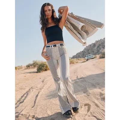 Wrangler Western Wide Leg Jeans In White