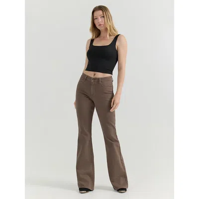 Wrangler Women's ® Fierce Flare Jean In Clay Canyon In Brown