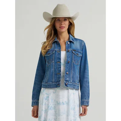 Wrangler Women's  Iconic Western Denim Jacket In Light Denim