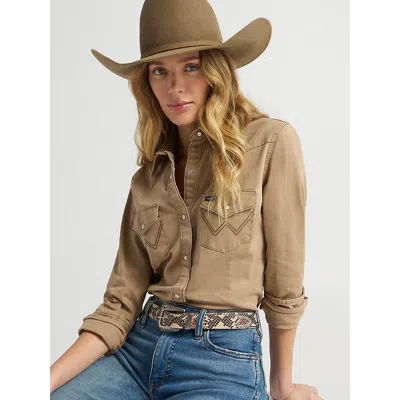 Wrangler Women's  Western Snap Work Shirt In Rawhide In Sand