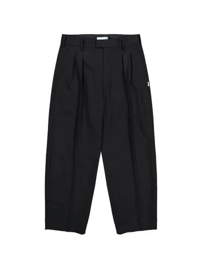 Wtaps Trdt1801 Pleated Logo-patch Tailored Trousers In Black