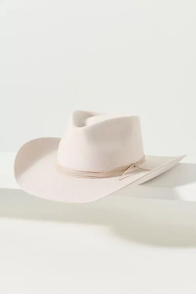 Wyeth Vega Rancher In White